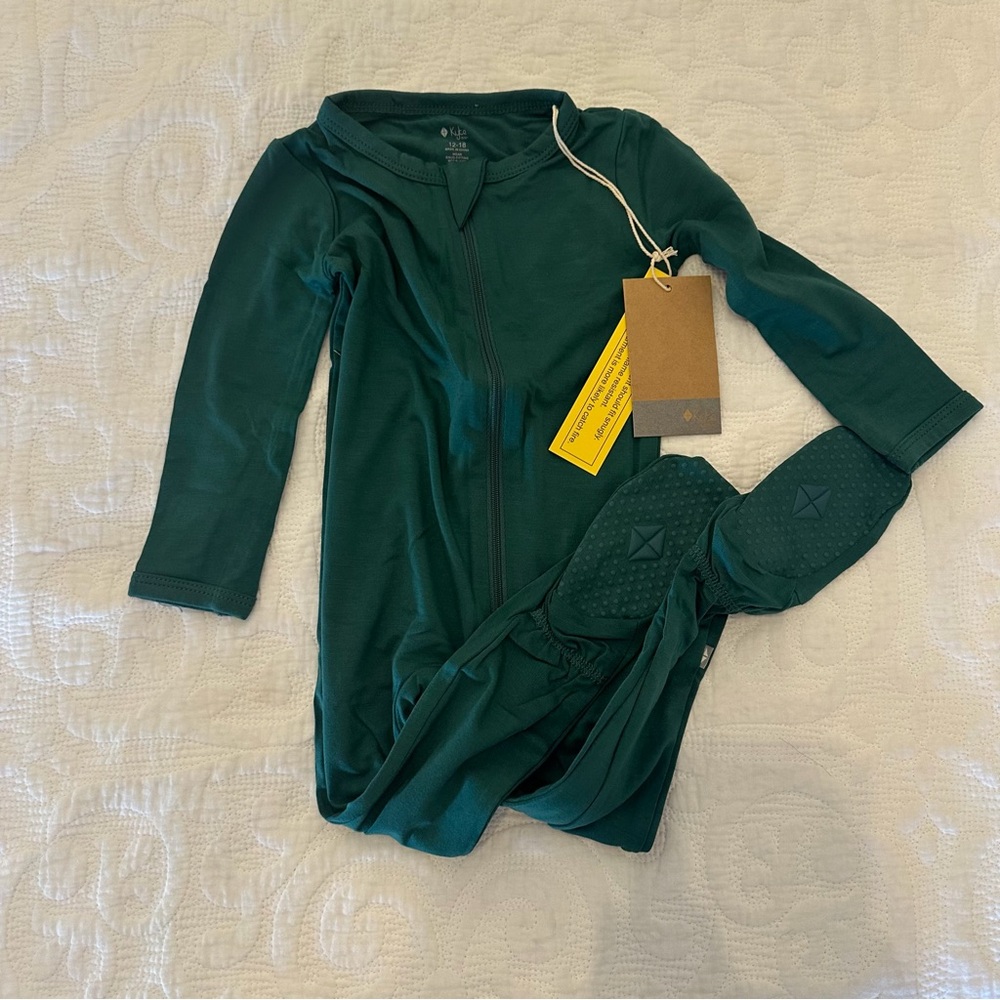 Kyte Baby Green Zippered Footie Pajamas